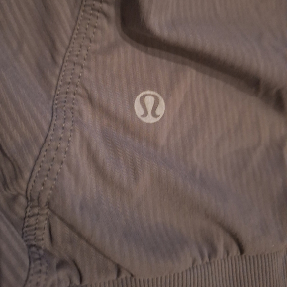 Grey Lululemon dance studio jacket size 8 - Picture 5 of 5